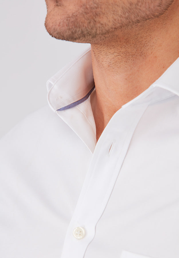 White Shirt COllar