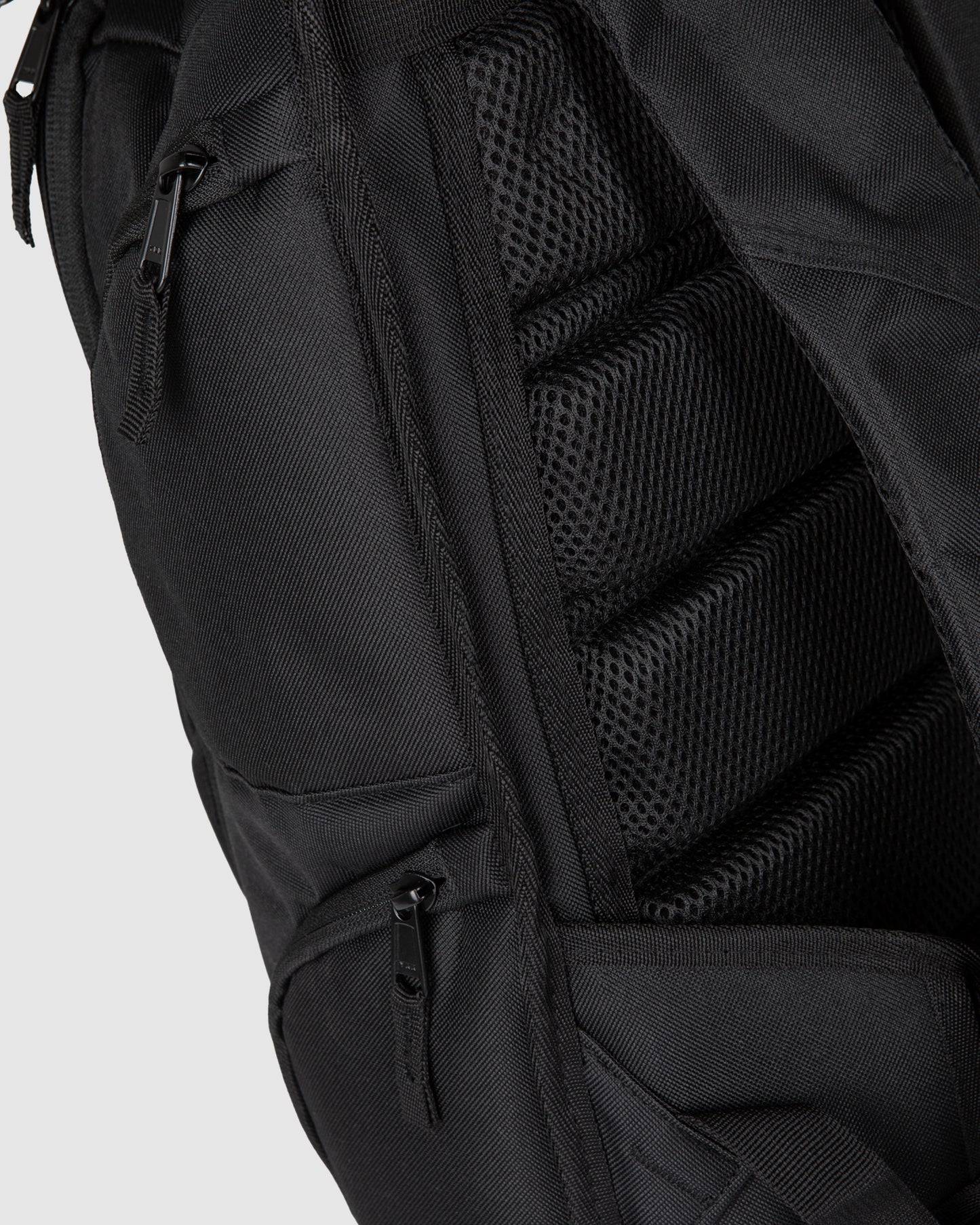 Unit Comanche V4 Mens Backpack