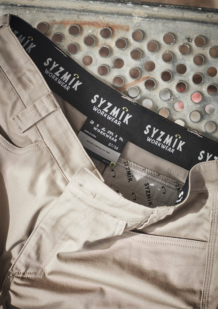 Mens Essential Stretch Cargo Shorts